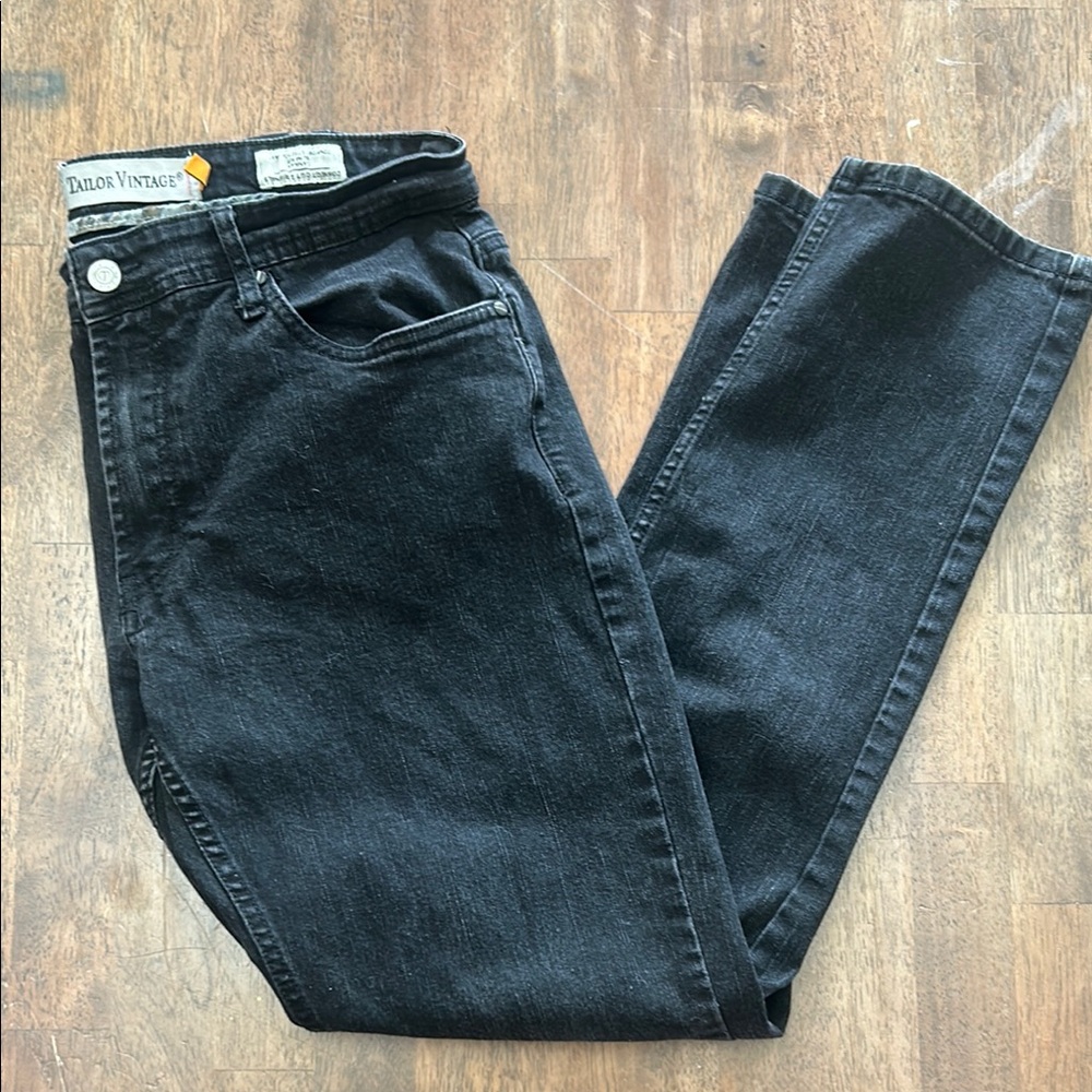 Mens Relaxed Black Jeans